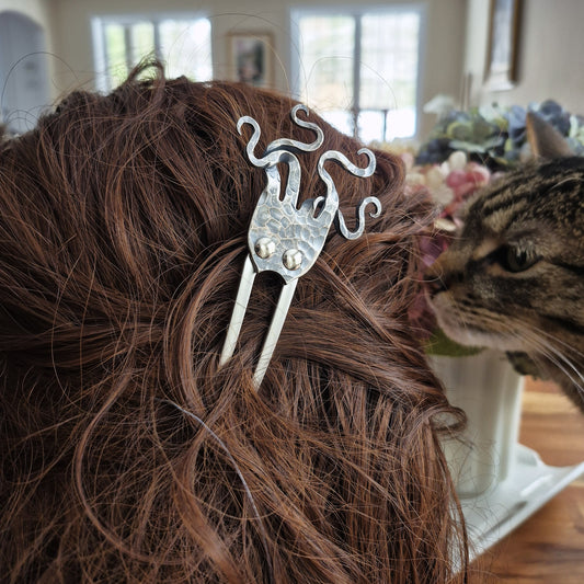 #4 : Bâton à cheveux