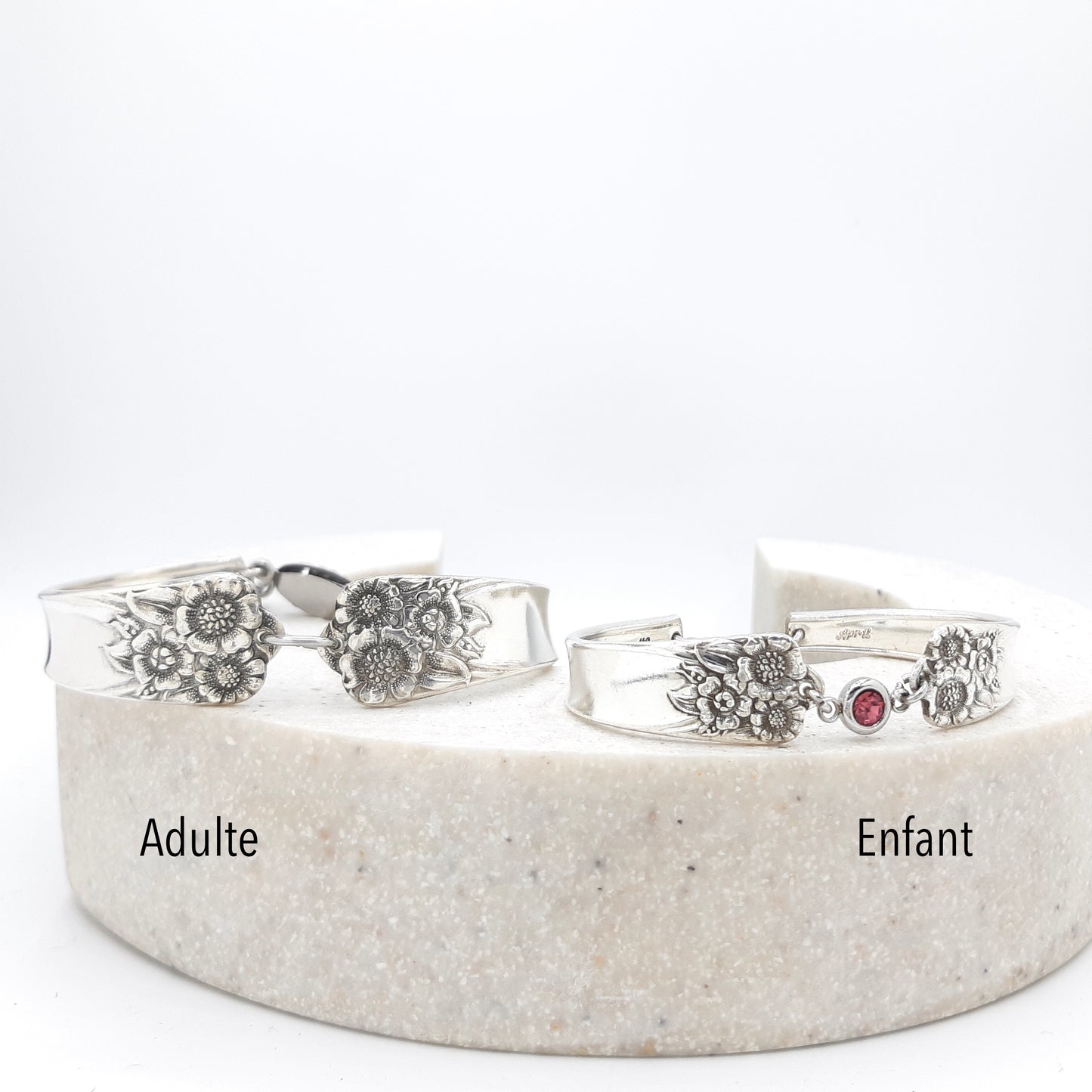 Bracelet April 1950