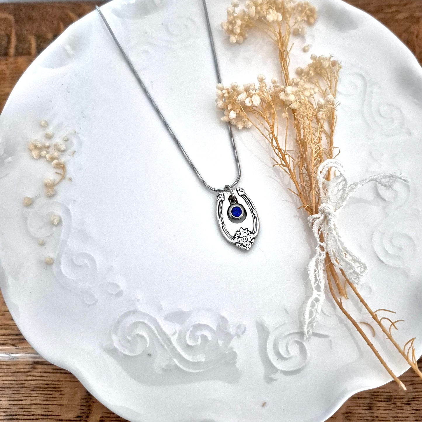 Collier Coutellerie avec pierre de naissance