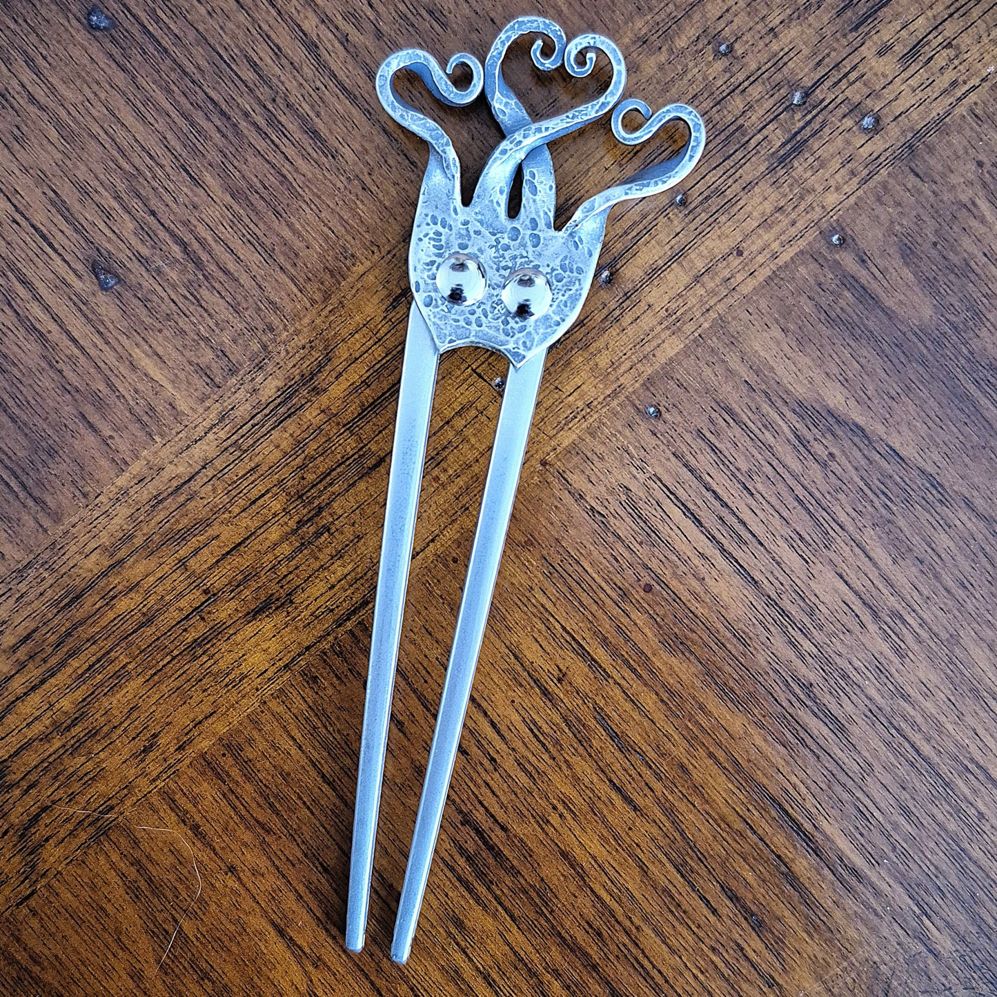 #14 : Bâton à cheveux