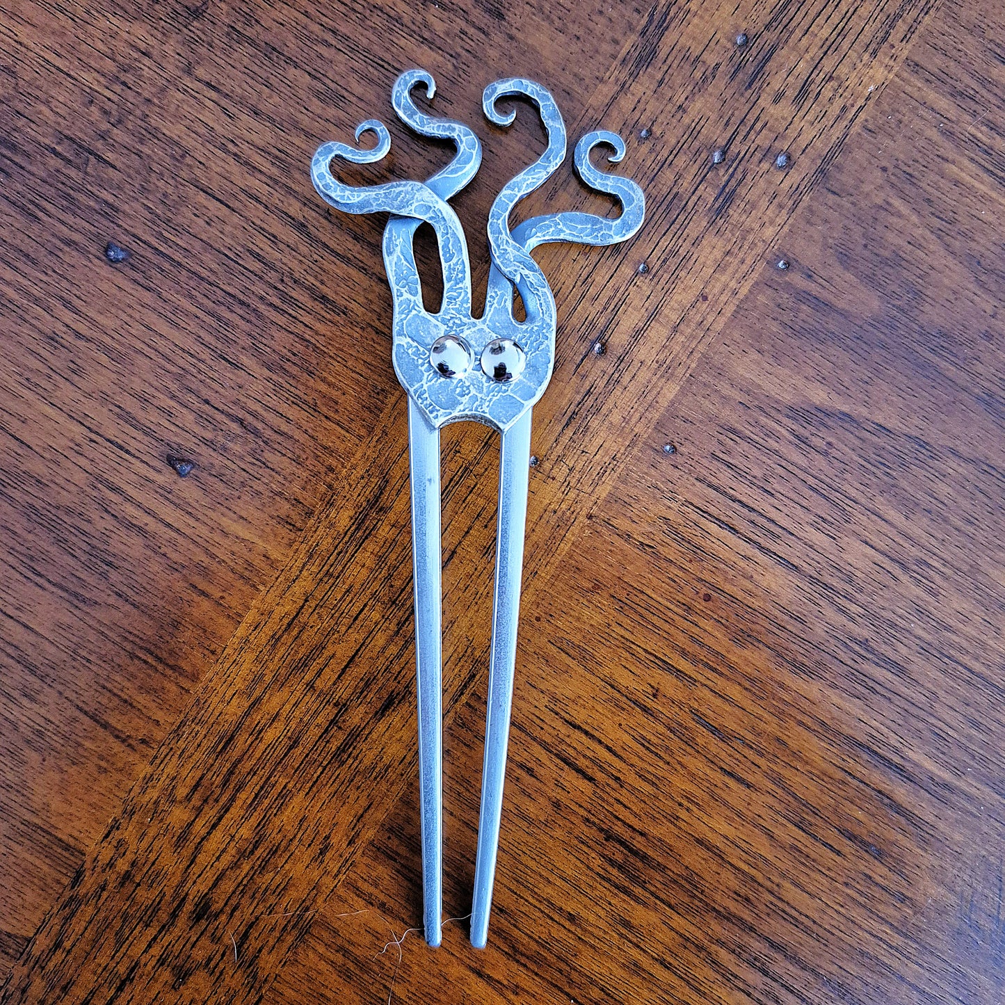#15 : Bâton à cheveux