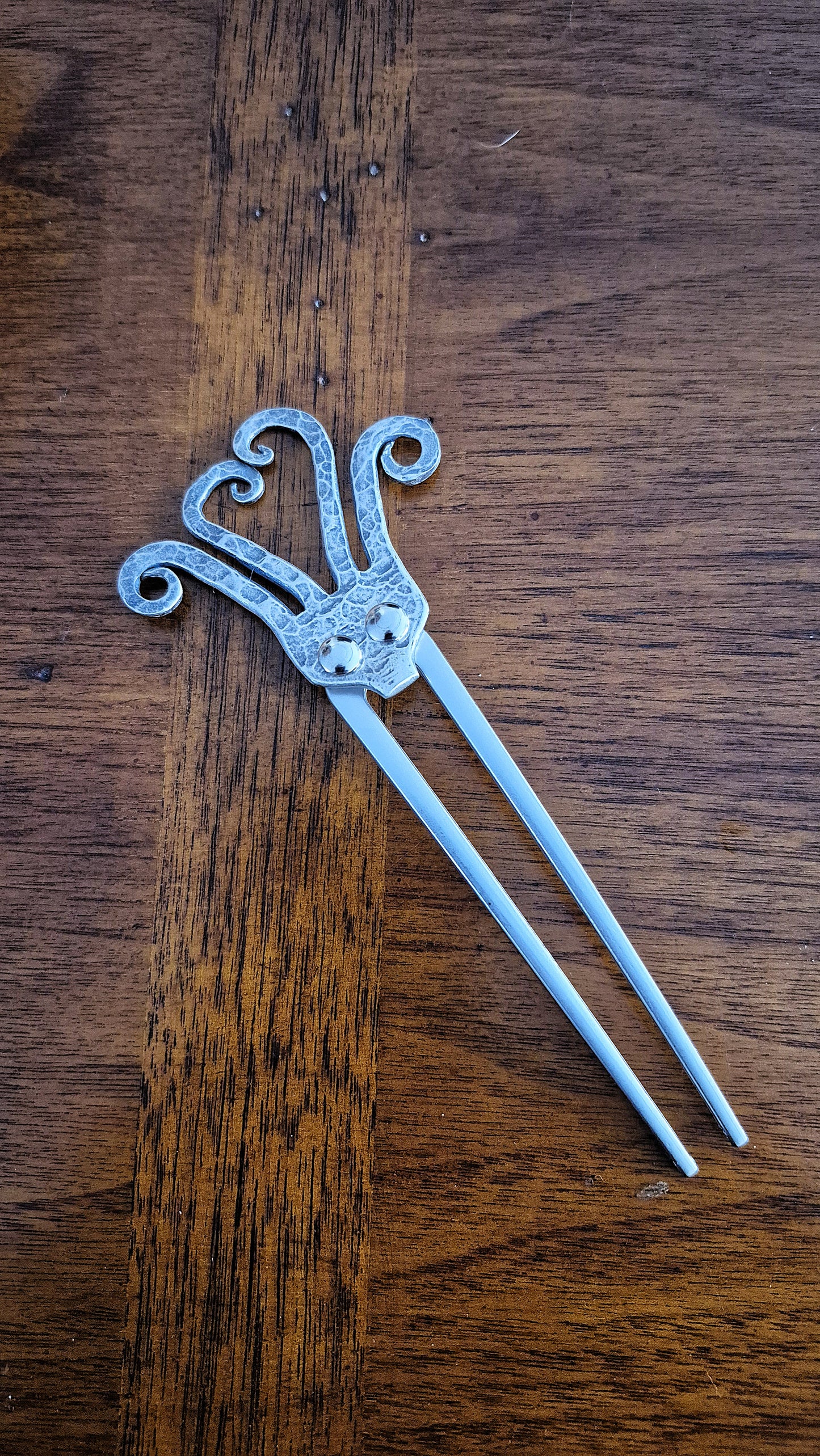 #18 : Bâton à cheveux